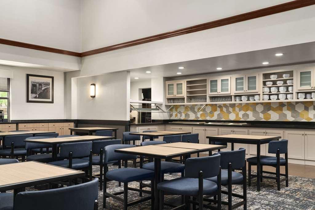 Hyatt Place - Secaucus Restaurant photo