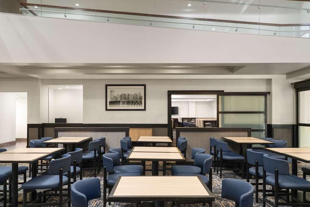 Hyatt Place - Secaucus Restaurant photo